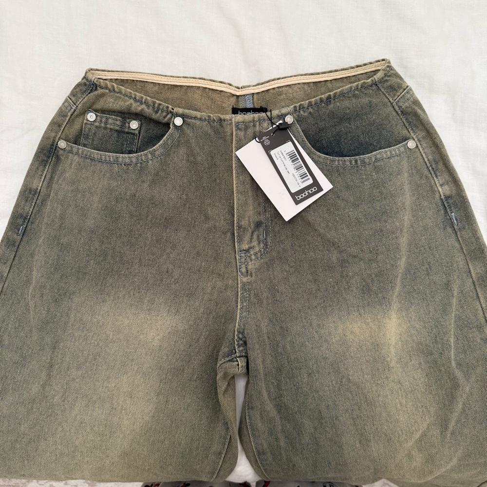 Boohoo Turn Up Cuff Wide Leg Jean - Picture 8 of 11